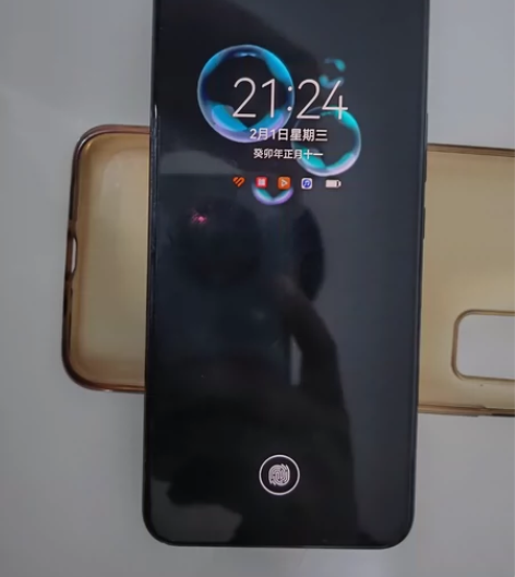 荣耀30  8+128 5G  一直带壳和...