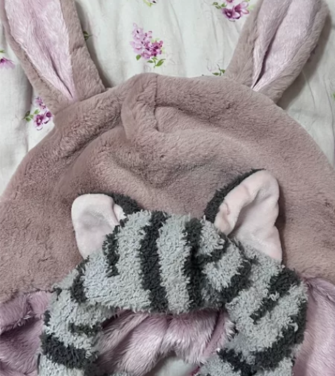 粉色兔兔帽子冬天毛绒帽兔年兔耳朵 猫耳朵发...