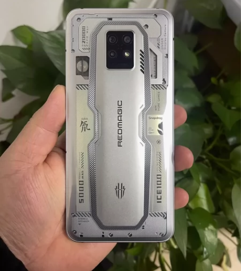 3100元 95成新 努比亚（nubia）...