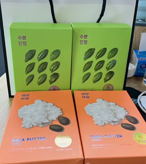 holika holika 乳木果盈润滋养...