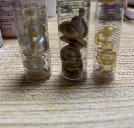 伊丽莎白雅顿2瓶精华，一瓶眼精华，包邮，购...