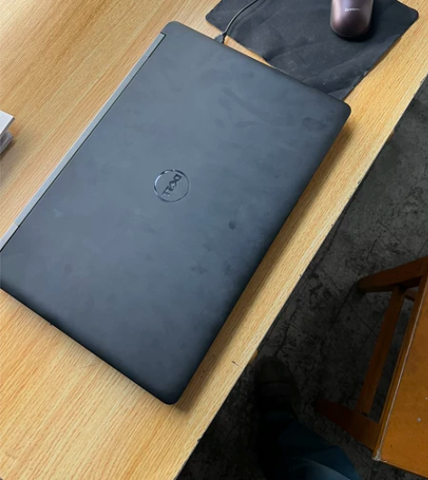 I7六代，因产品需升级，特价转让笔记本电脑...