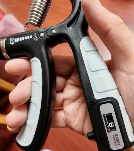 全新可计数握力器【包邮】训练指劲锻炼器械小...