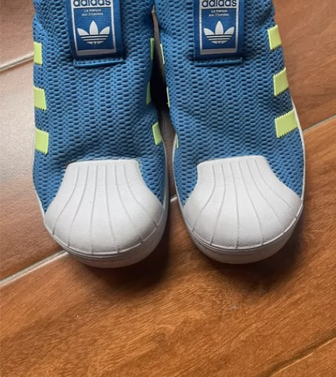 阿迪达斯童鞋 阿迪贝壳头童鞋 35码 保证...