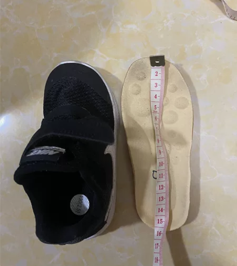 耐克8c，只穿过几次，65 感兴趣的话点“...