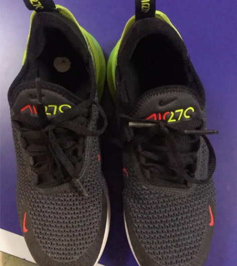 Nike Air Max 270 男童鞋正...