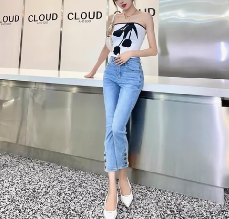 Chanel*春夏新款九分小直筒牛仔裤 底...