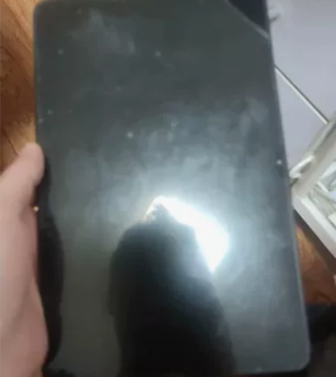 台电t40 机器问题插充电器不充电！不充电...