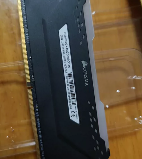 海盗船16g  3000灯条内存，三星颗粒...