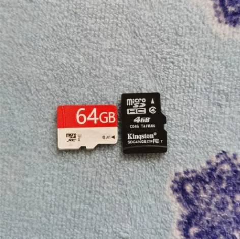 山狗A8,两个内存卡,两个电池,镜头没花,...