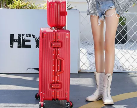 大件行李箱，购买的尺寸太大了也不方便携带，...