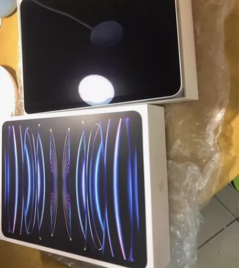 闲置出ipad 2021 256g 平板，...