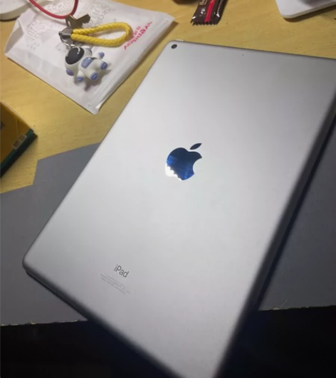 ipad 2021 国行 银色 64g 2...
