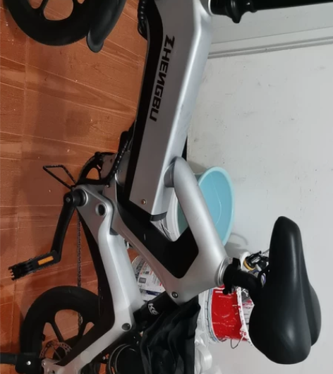 正步代驾电动车,刚买了几天,手续齐全,电子...