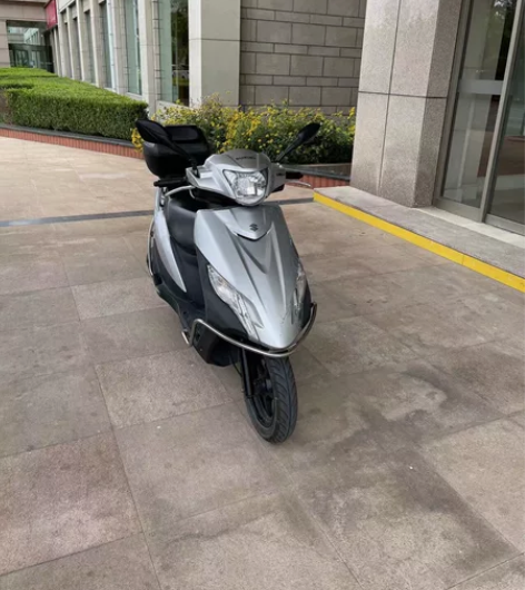 铃木UU踏板摩托车 19年12月上牌，跑了...