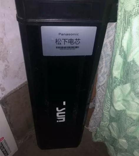 整车最高配，航空铝合金材质，3000多买的...