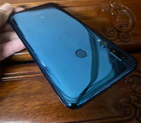 华为麦芒8,全原,麒麟710+6+128 ...