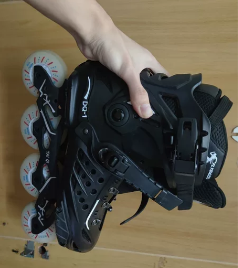 轮滑鞋男女溜冰鞋成年成人直排轮大学生平花轮...