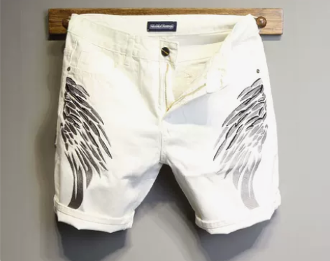 东大门个性天使翅膀刺绣修身白色牛仔短裤 男...