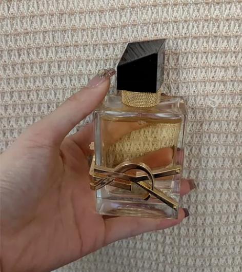 YSL香水50ML官网购买,用过几次,便宜...