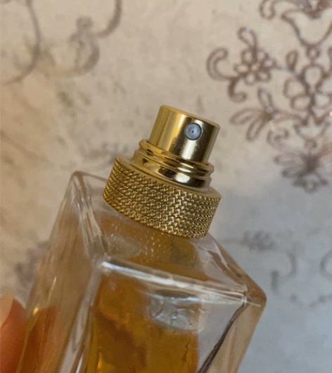 圣罗兰自由之水香水50毫升，余量如图，没有...