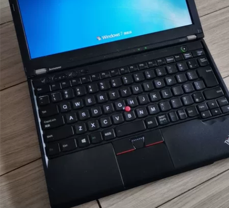 12.6寸ThinkPad x220笔记本...