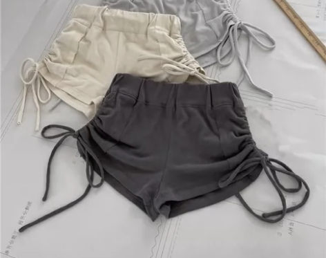 2022新款辣妹运动休闲裤女夏季薄款热裤抽...