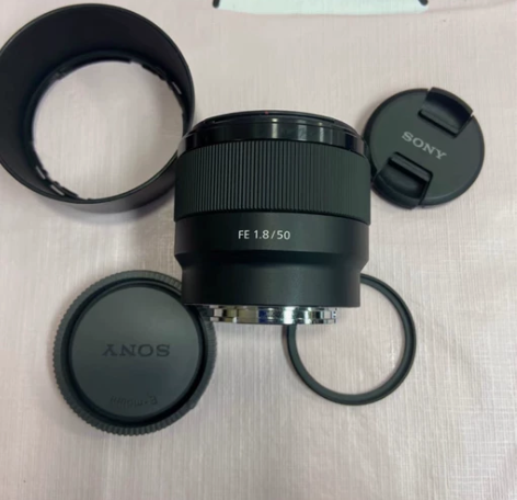 索尼501.8全画幅E卡口定焦人像大光圈镜...