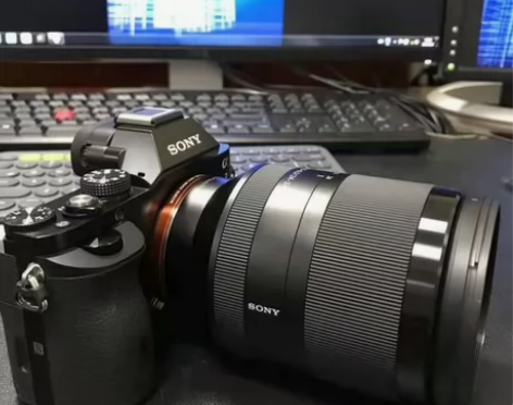 出索尼fe24-240镜头。 感兴趣的话点...