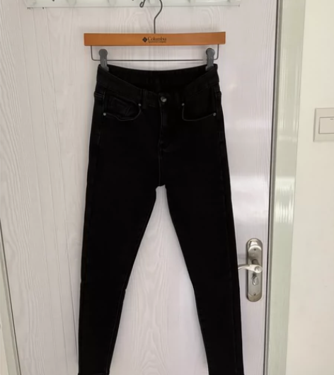 小脚加绒牛仔裤，S码，适合100斤以内，穿...