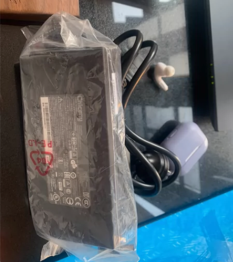 【全新】群光230W电源适配器神舟战神T8...