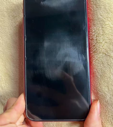 xr国行红色 128g九成新，电池八十全原...