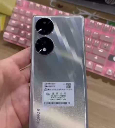 荣耀70/12+256在保6个月,单机,无...
