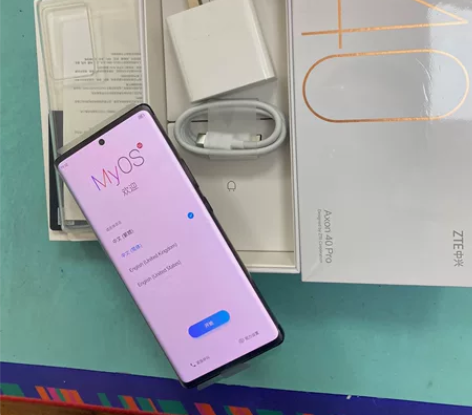 中兴axon40pro 8+256黑色准新...