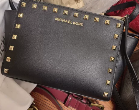 MK黑色经典包包9成新 小号，英国买的 感...