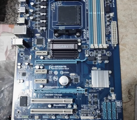 技嘉GA-970A-DS3，970A-DS...