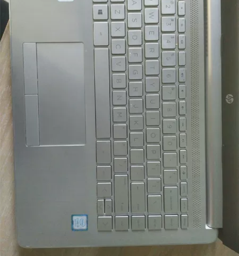 惠普笔记本，配置如图，可玩穿越火线英雄联盟...