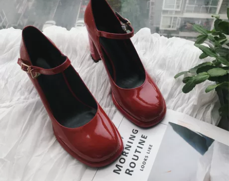 2022新款浅口单鞋牛漆皮真皮粗高跟防水台...