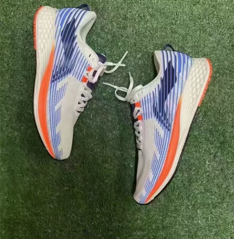 李宁赤兔4经典跑鞋,鞋子不用多说,人手必备...