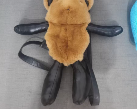 包邮全新小熊包包、一次没背自己就老了、装饰...