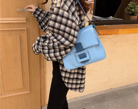 转卖2020新款小众复古手提单肩斜跨包法式...