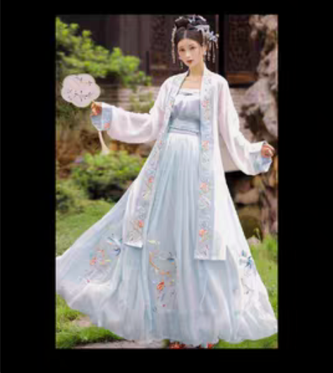 包邮几乎全新，穿过一次，不退 感兴趣的话点...