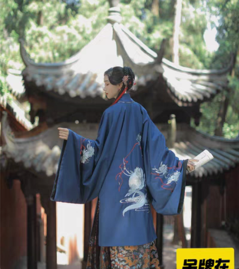 包邮兰若庭 汉服 乘黄 明制 披风 绣花 ...