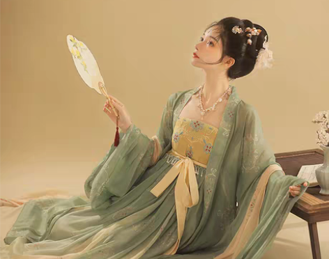 转卖【狂欢价】桔屿原创汉服女诃子裙【簪花】...