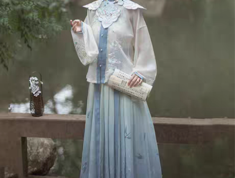 转卖桔屿原创汉服女玉骨云肩明制立领对襟短衫...