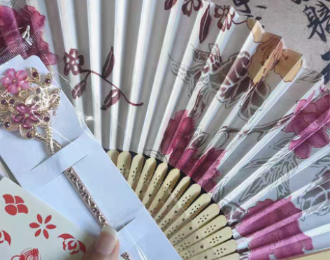 包邮#红色汉服 #汉服头饰 #国风汉服 恋...