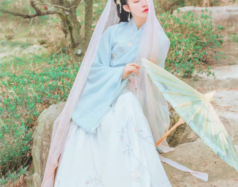 转卖【出】都城南庄汉服 已经绝版啦 交领上...