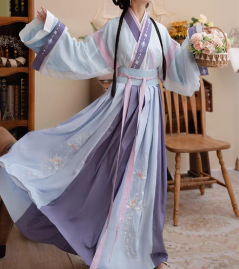 【清梳】铃珑 晋制交领,S码,全新没有穿过...