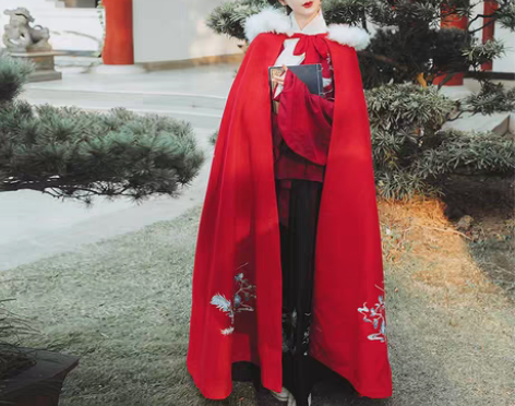 转卖【年终盛典价】艺缕原创斗篷汉服外套女传...