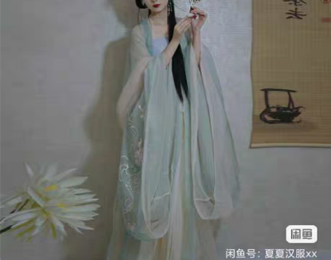 包邮。m一套图片色！！全新仅试穿！！。售出...